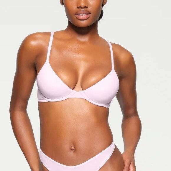 NWT SKIMS FITS EVERYBODY STRAPLESS BRA CHERRY BLOSSOM 42DD - Picture 1 of 1